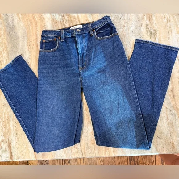 Women’s ABERCROMBIE & FITCH The 90’s Straight Ultra High Rise jeans- Size 4 Long - Picture 6 of 12